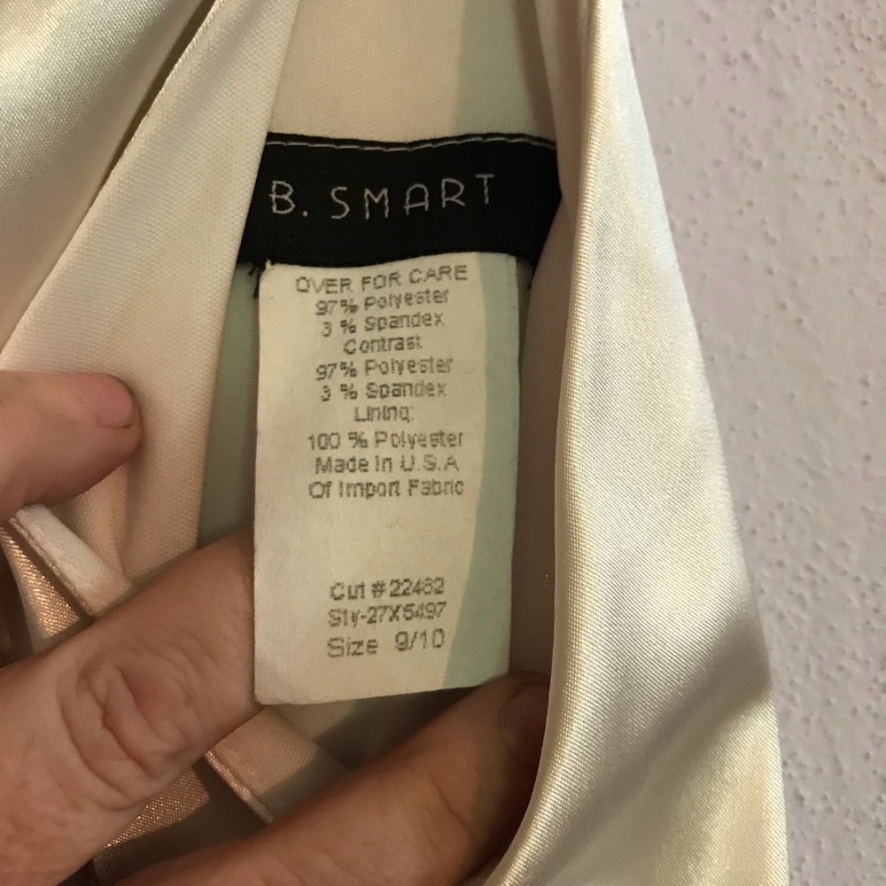 Formal dress. Size 9/10. By B. Smart - Picture 3 of 4